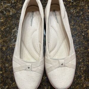 Grasshoppers Cream Loafers with Button Detail